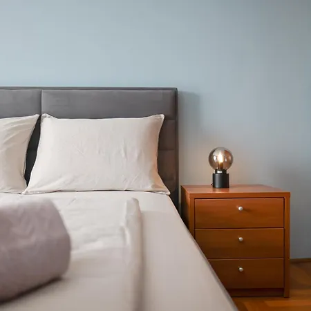 Ad Astra Punta Skala * 佩特坎内