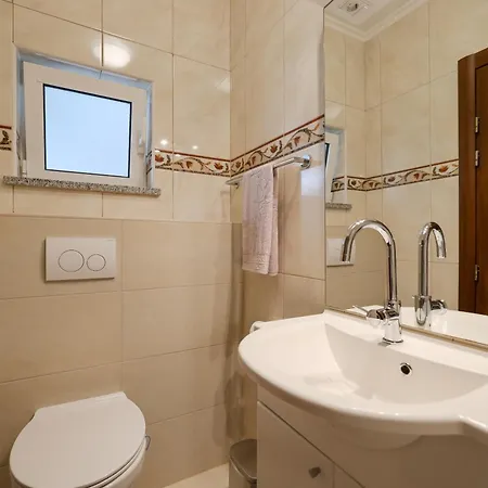 Ad Astra Punta Skala * 佩特坎内