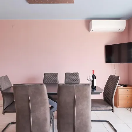 Ad Astra Punta Skala *