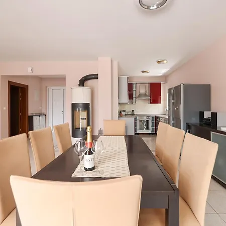 Apartment Ad Astra Punta Skala