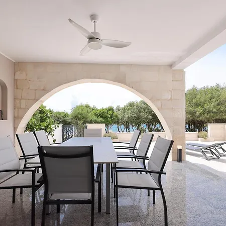 Ad Astra Punta Skala Apartment Petrcane