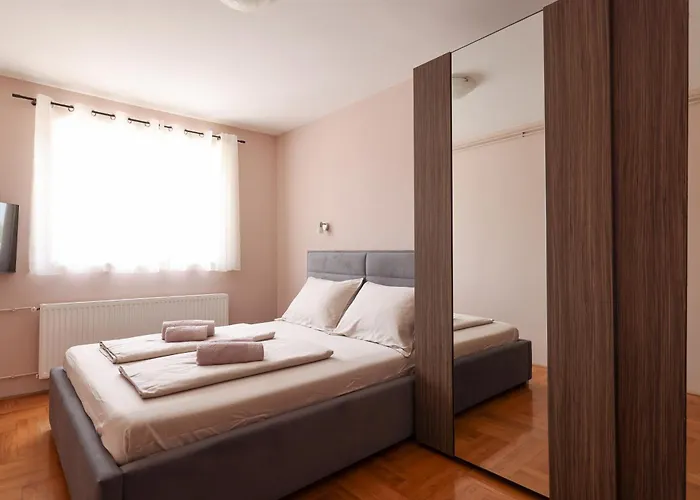 Ad Astra Punta Skala شقة *