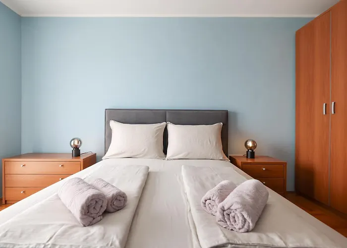 Ad Astra Punta Skala *