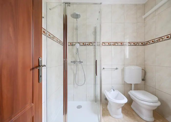 Ad Astra Punta Skala * بيتريتْشاني